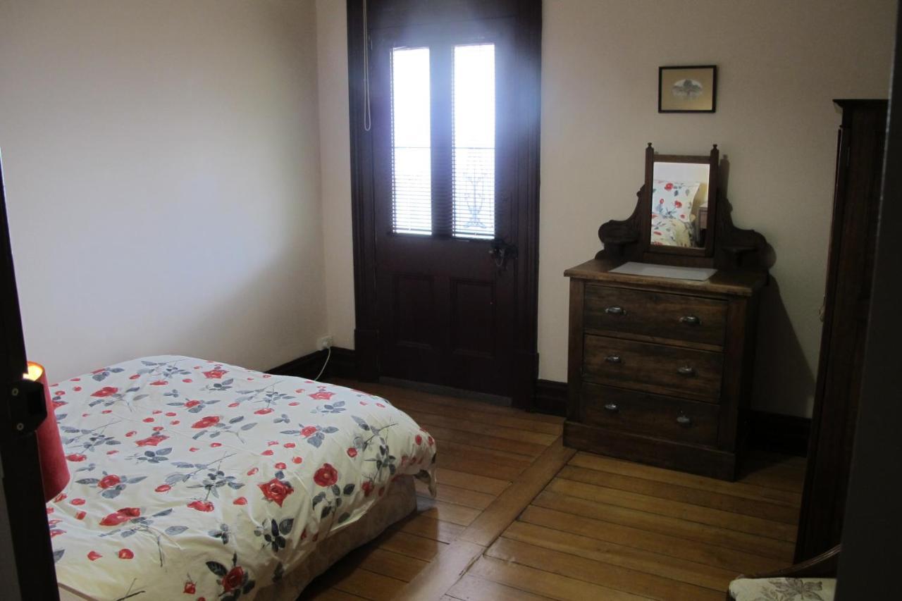 Holmhurst Guest House Батерст Экстерьер фото
